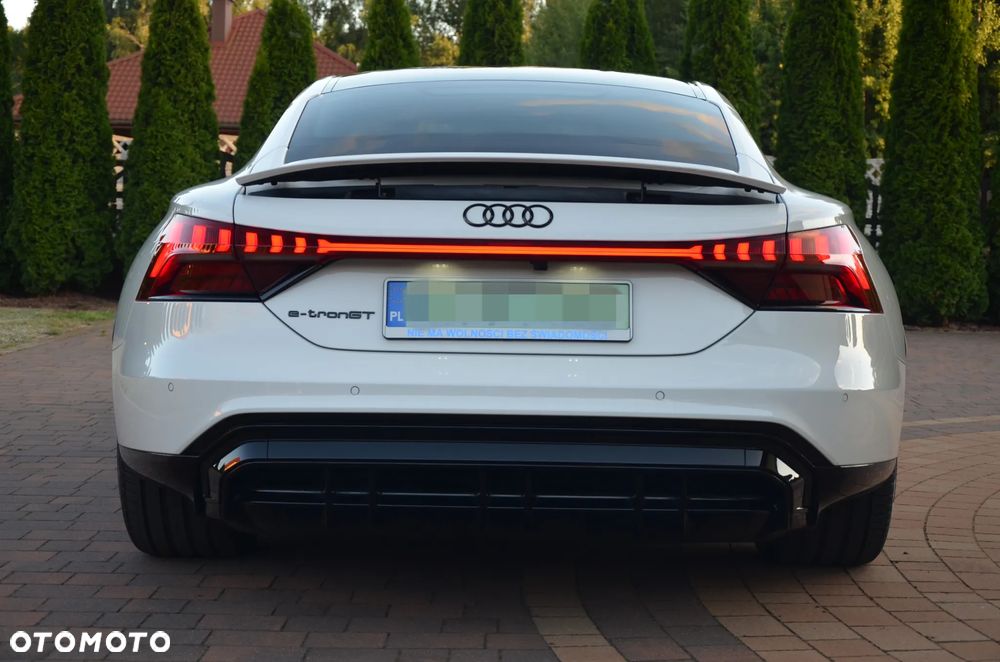 Audi e-tron GT 60 93kWh Quattro - 34