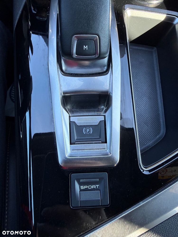 Peugeot 3008 1.5 BlueHDi GT Pack S&S EAT8 - 31