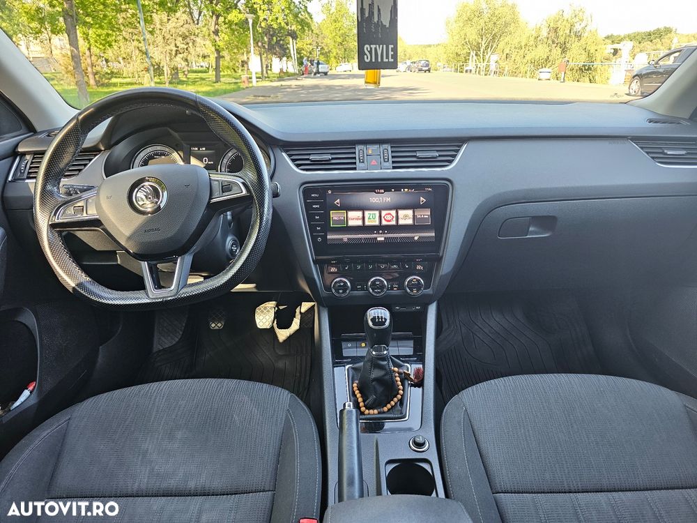 Skoda Octavia 2.0 TDI Style - 9