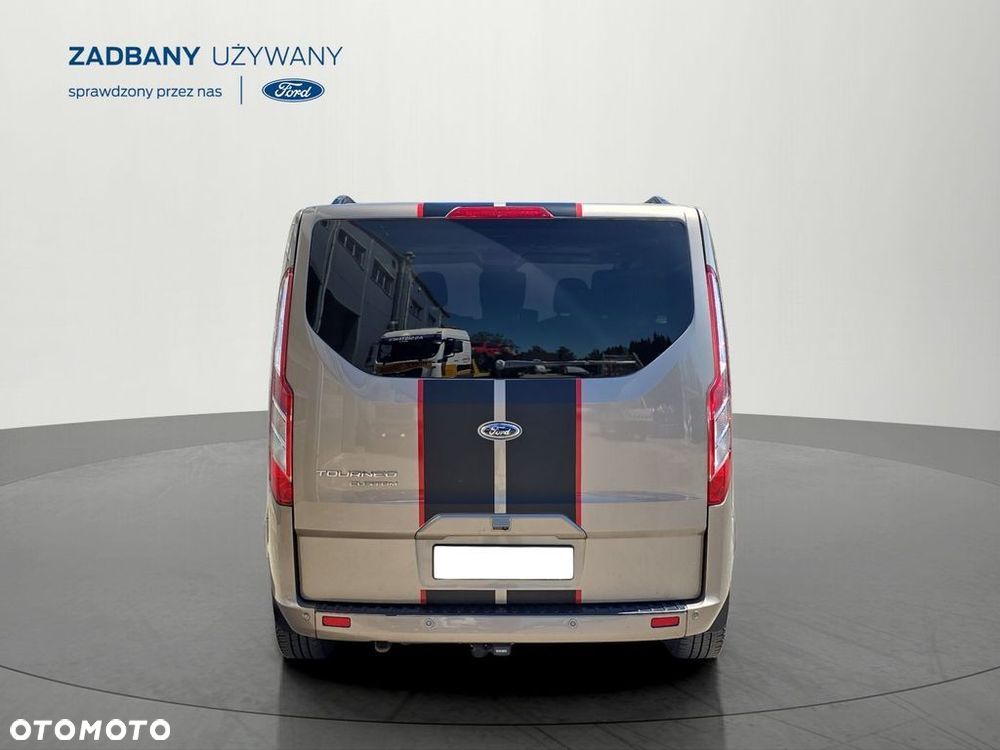 Ford Tourneo Custom - 6