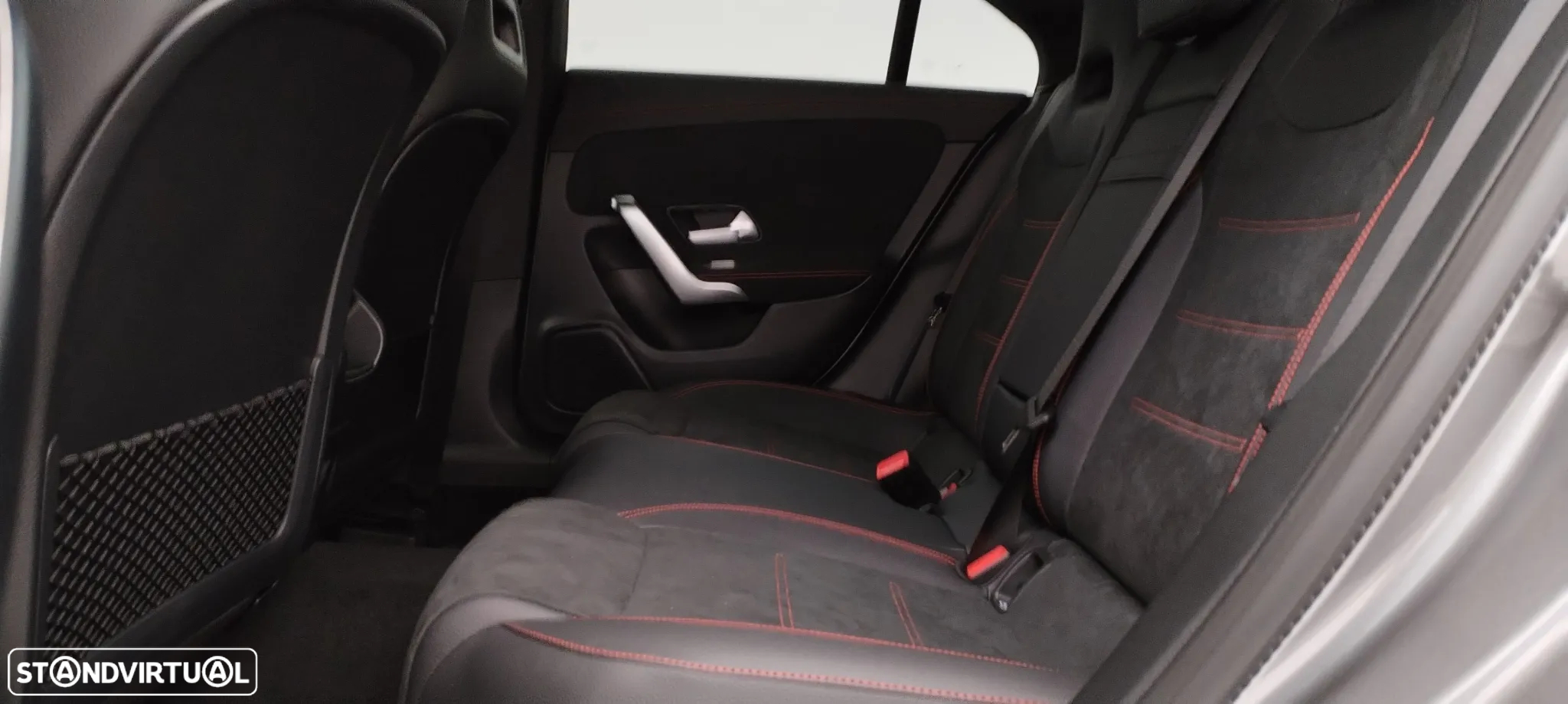 Mercedes-Benz CLA 200 d - 27