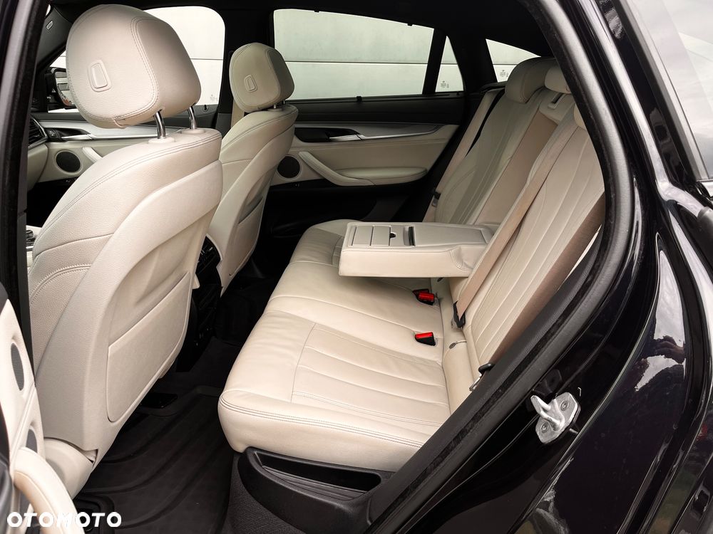 BMW X6 xDriveM50d - 35