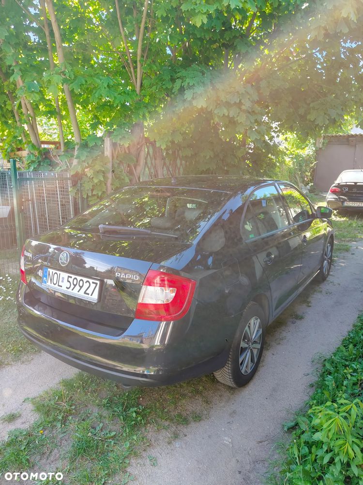 Skoda RAPID 1.2 TSI Active - 24