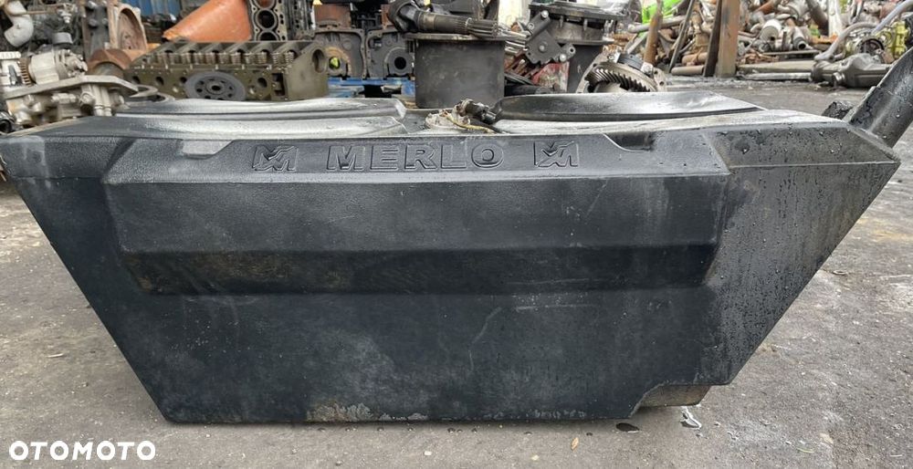Merlo-zbiornik paliwa 40.7 - 1