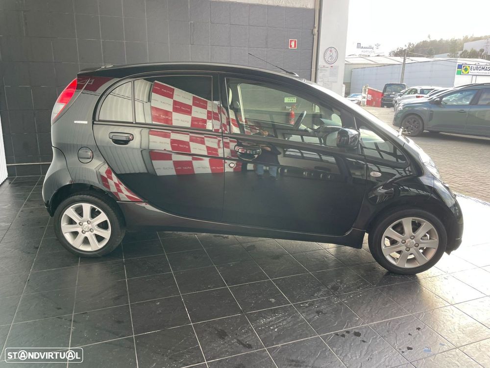 Peugeot iOn Active - 9