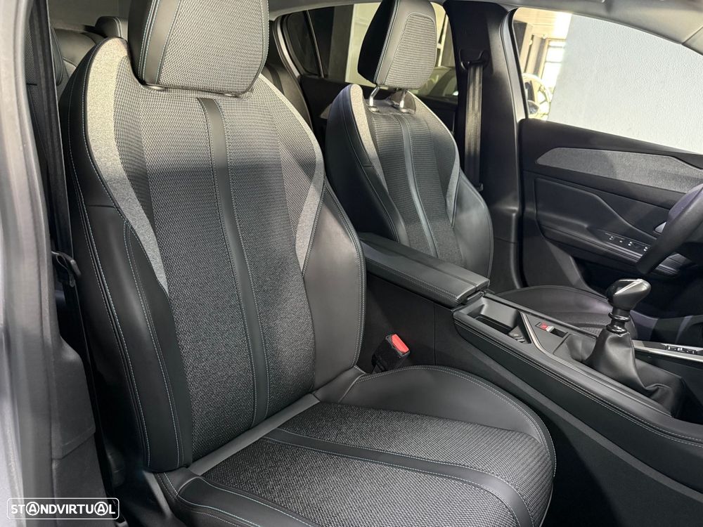 Peugeot 308 1.2 PureTech Allure - 12