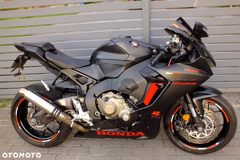 Honda CBR - 1