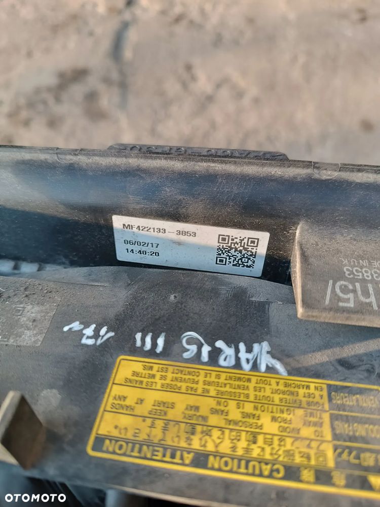 PAS PRZEDNI CHŁODNICE WENTYLATOR TOYOTA YARIS III 1.4 17R - 4