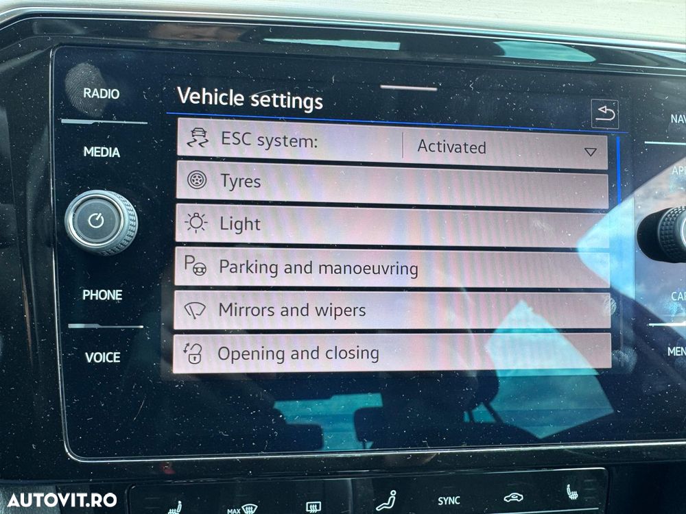 Volkswagen Passat 2.0 TDI DSG Highline - 11