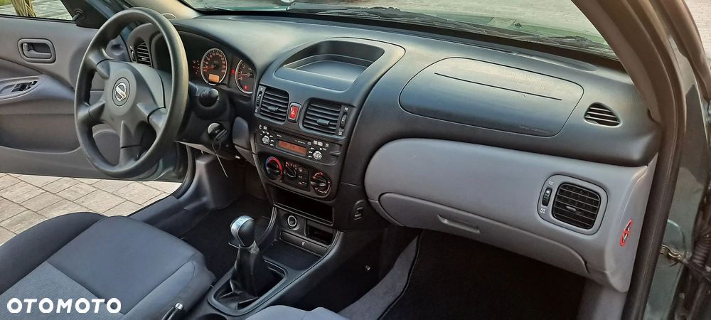 Nissan Almera 1.5 Acenta - 15