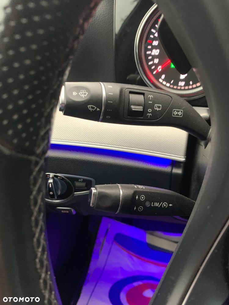 Mercedes-Benz Klasa E 200 d 9G-TRONIC - 25