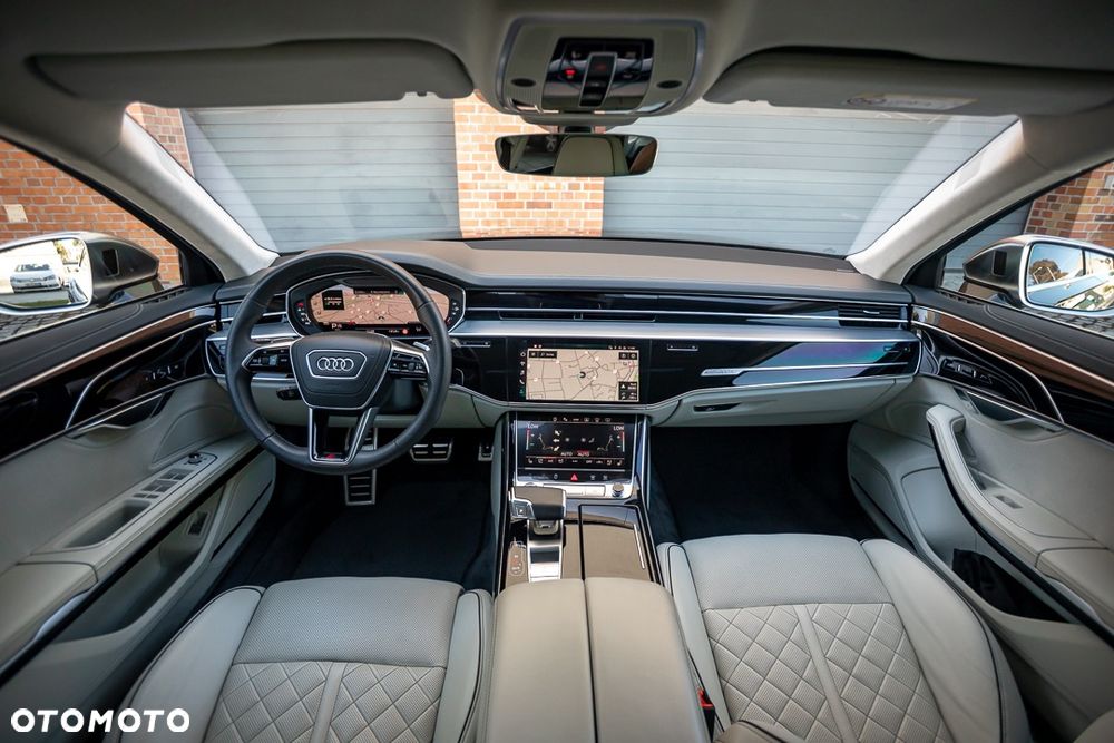 Audi A8 - 24