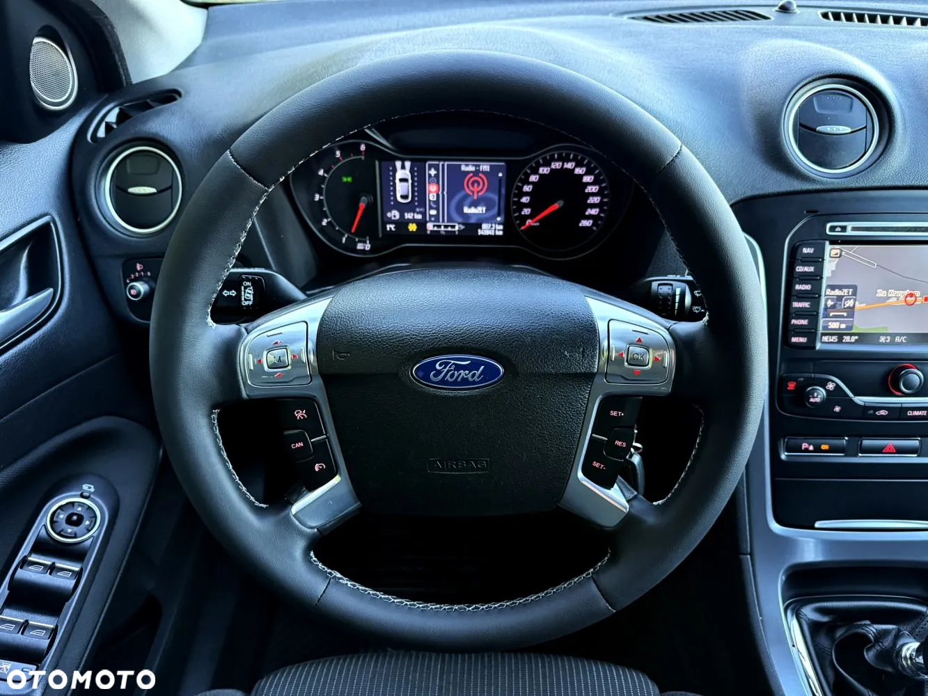 Ford Mondeo - 26
