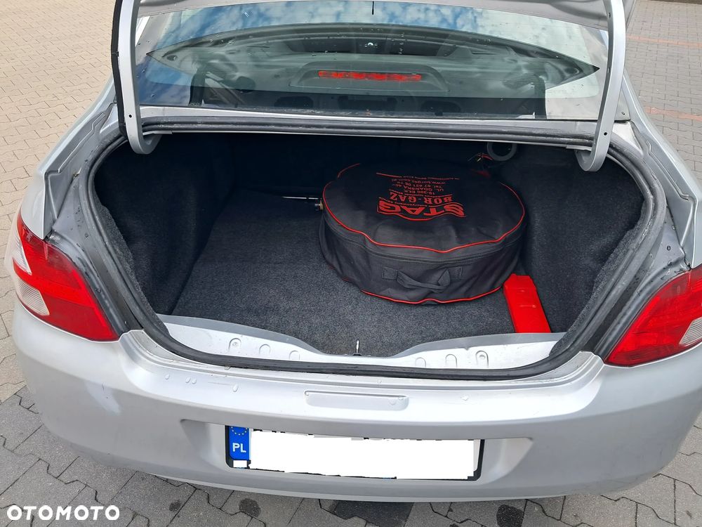 Peugeot 301 1.6 VTi Active - 8