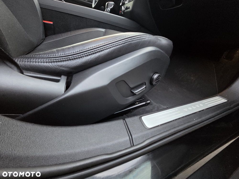Volvo V60 D4 Geartronic Momentum Pro - 19