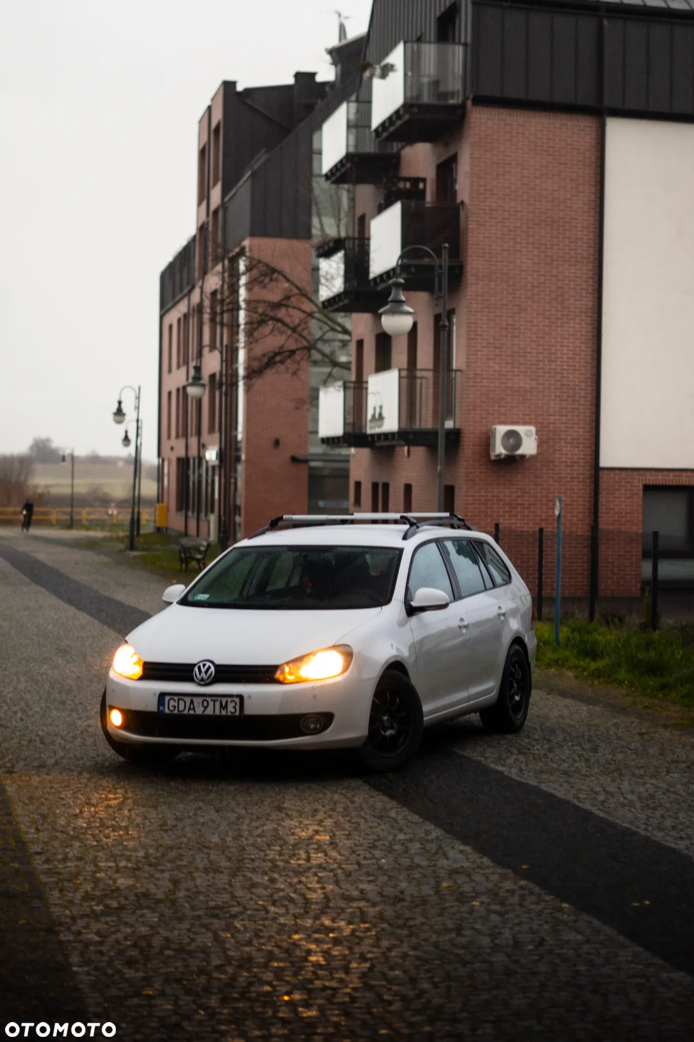 Volkswagen Golf VI 1.6 TDI Trendline - 3