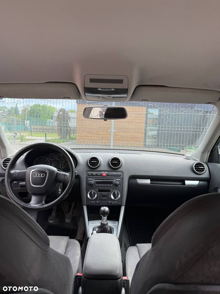 Audi A3 Sportback 2.0 TDI Ambiente - 3