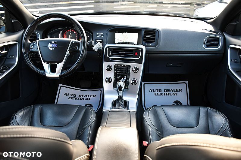 Volvo S60 D3 Geartronic Momentum - 27
