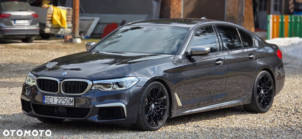 BMW Seria 5 M550i xDrive - 1