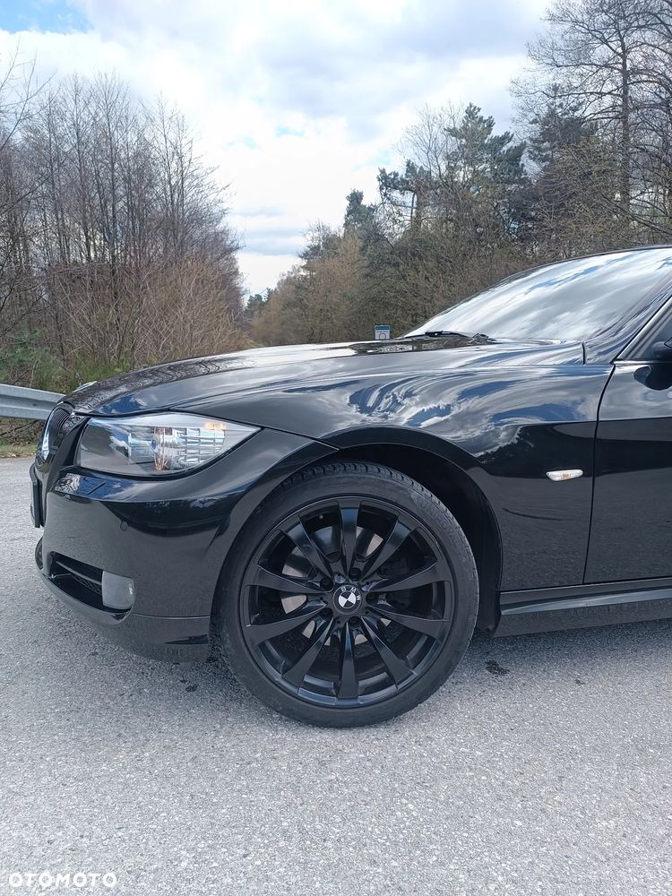 BMW Seria 3 318d - 14
