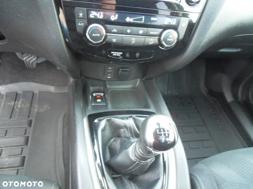Nissan X-Trail 1.6 DCi Tekna 2WD - 18