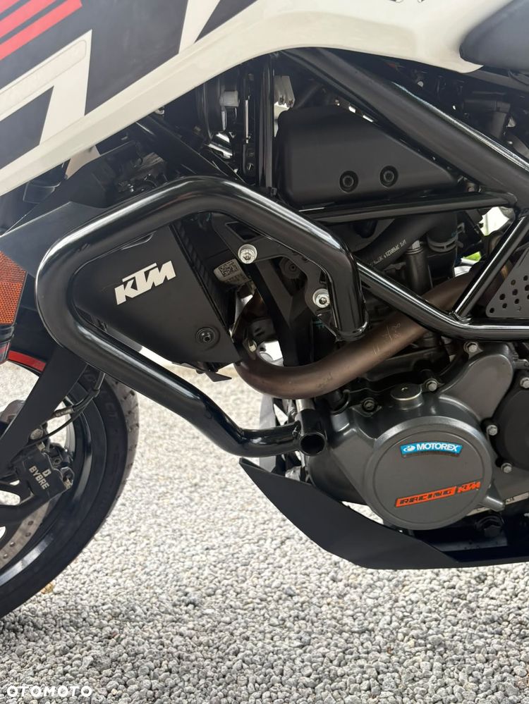 KTM Duke 125 - 9