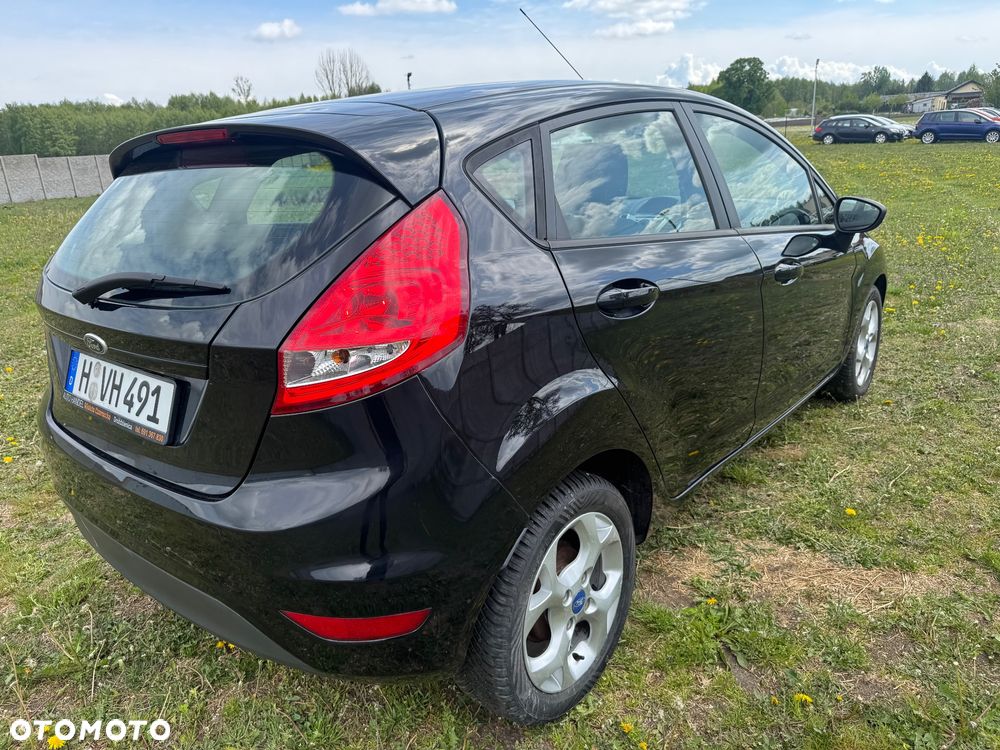 Ford Fiesta - 11
