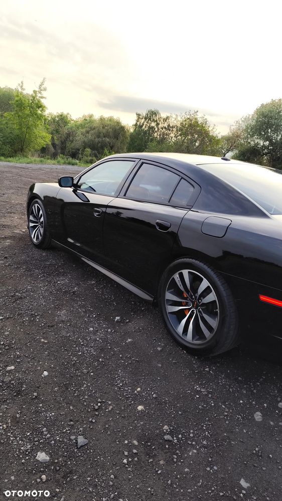 Dodge Charger - 7