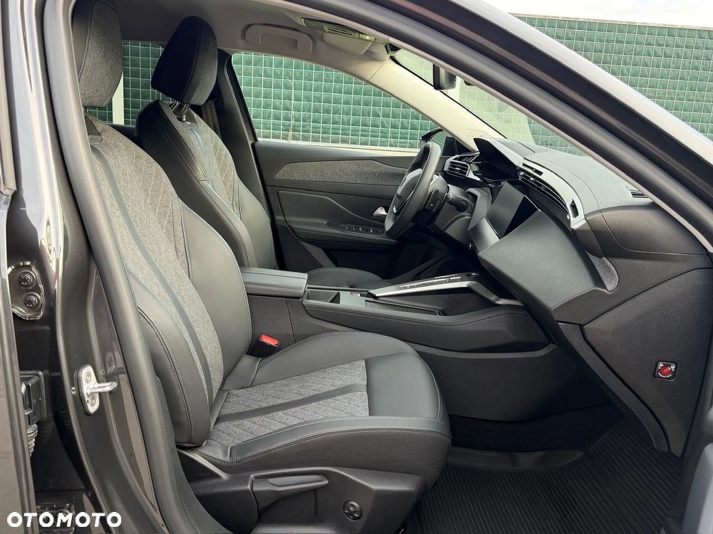 Peugeot 408 1.2 PureTech Allure S&S EAT8 - 18