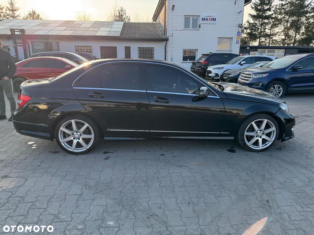 Mercedes-Benz Klasa C - 2