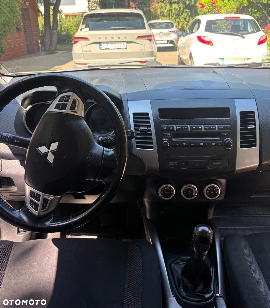 Mitsubishi Outlander 2.0 DI-D 4WD Intense - 8