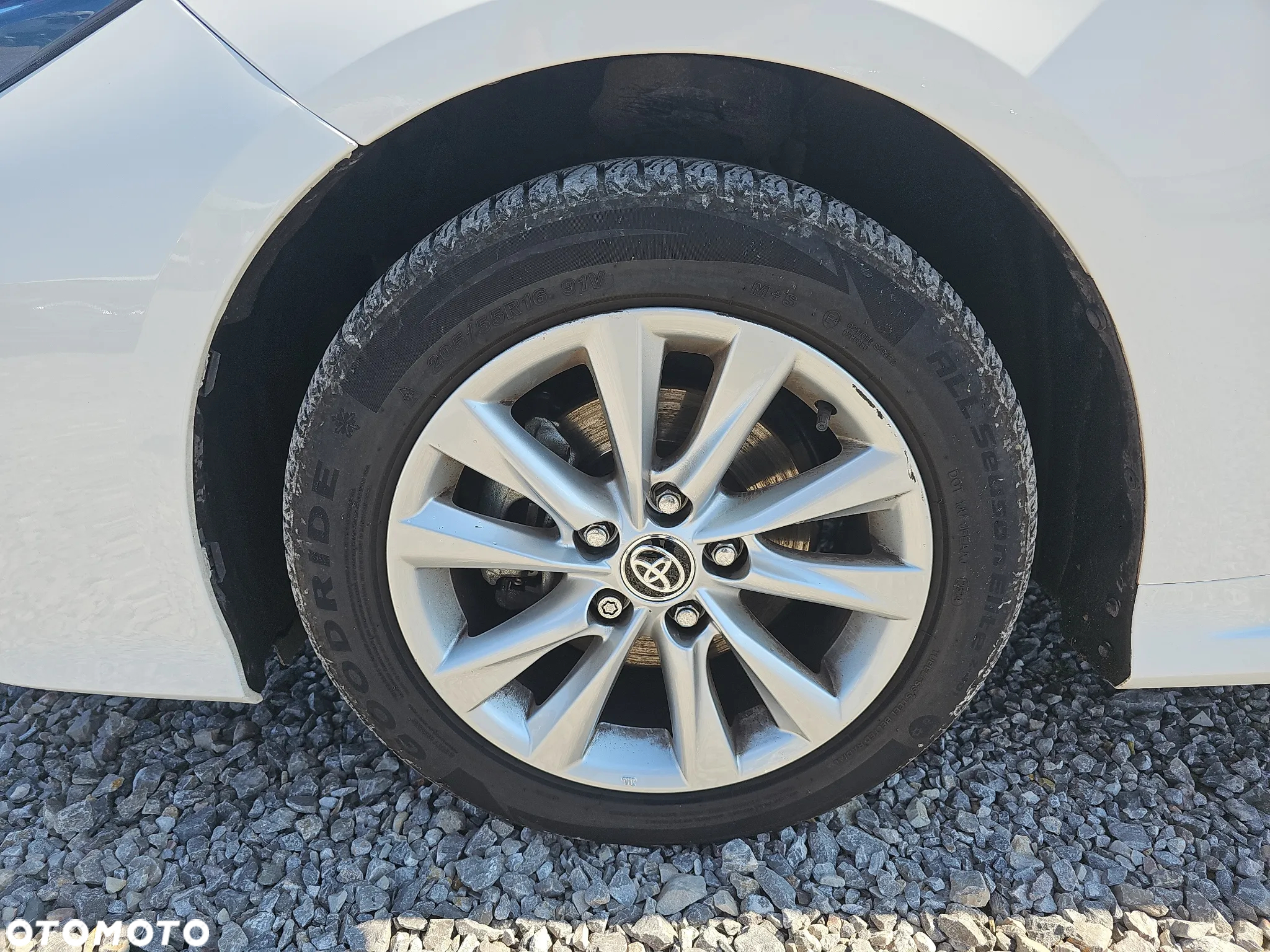 Toyota Corolla 1.8 Hybrid Comfort - 9