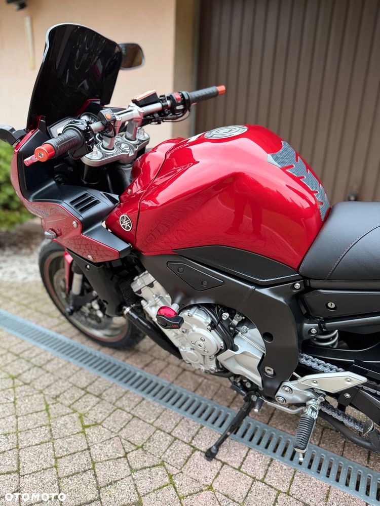 Yamaha FZ - 18