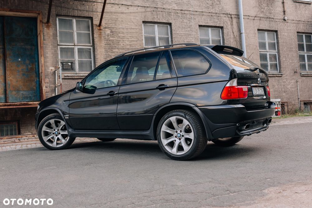 BMW X5 4.8 is - 4