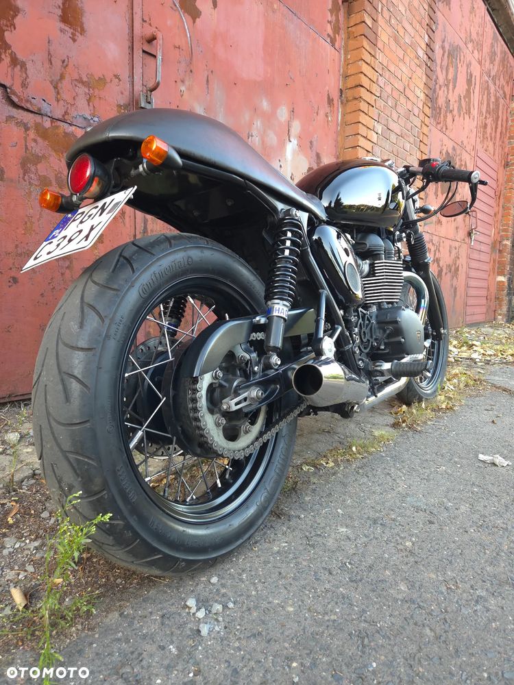 Triumph Bonneville - 6