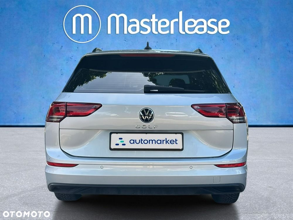 Volkswagen Golf - 6
