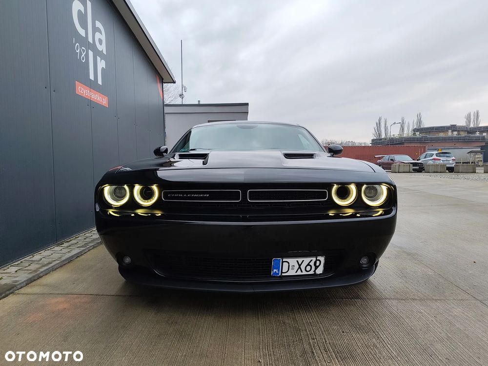 Dodge Challenger - 5