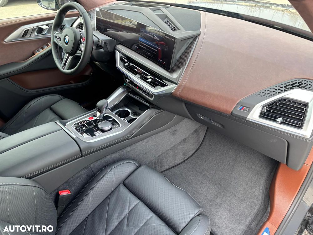 BMW XM - 12