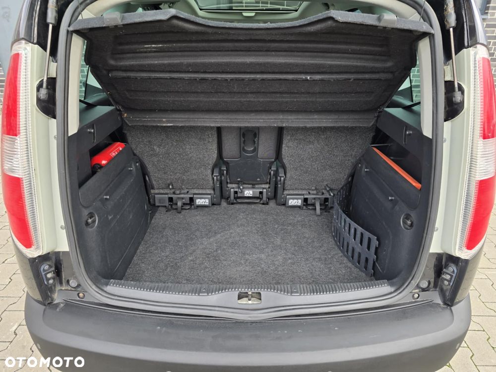 Skoda Roomster 1.6 TDI DPF Scout PLUS EDITION - 17