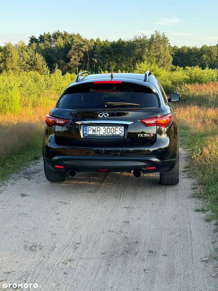 Infiniti FX FX30d S Premium - 6