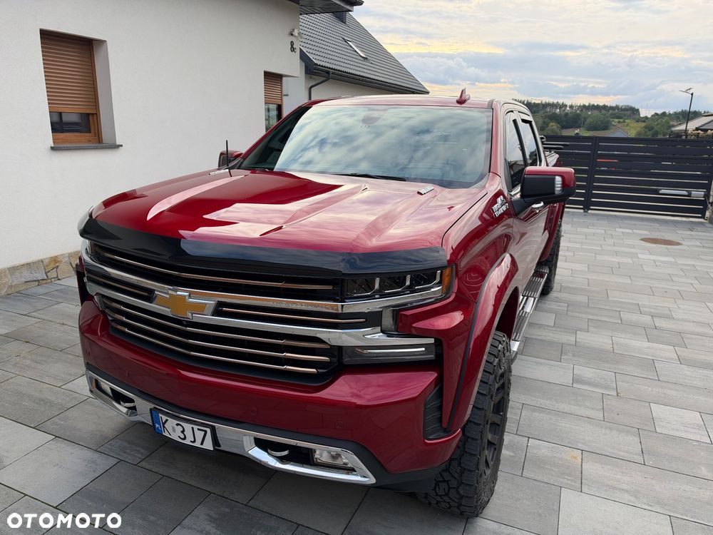 Chevrolet Silverado - 3