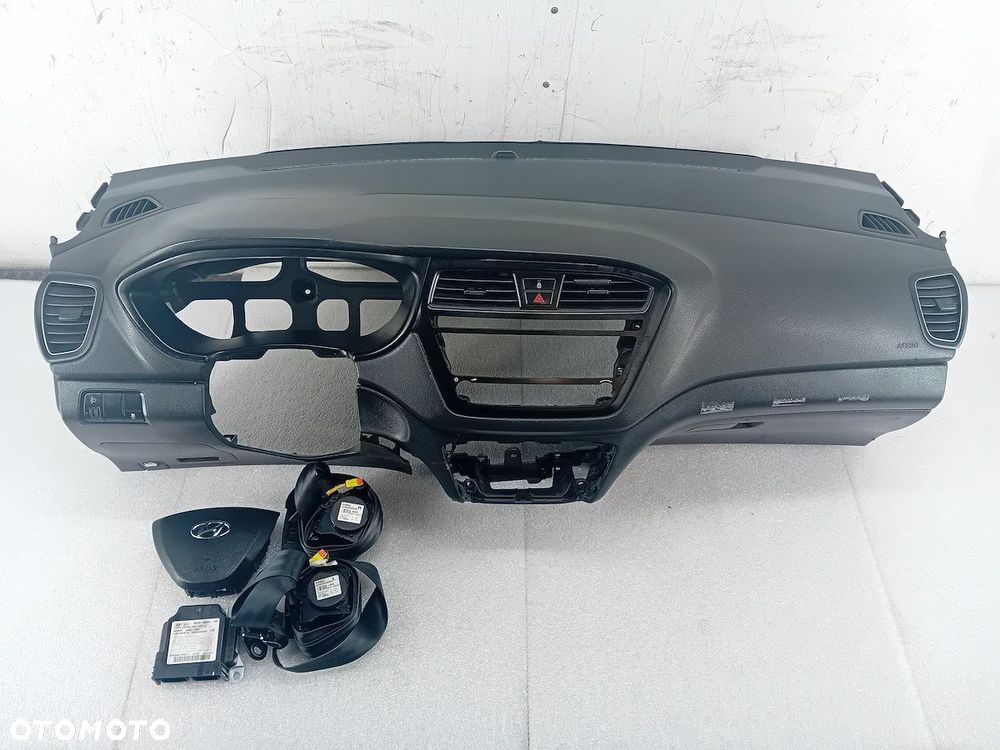 DESKA ROZDZIELCZA,KONSOLA PODUSZKI SENSOR PASY HYUNDAI I20 II - 1