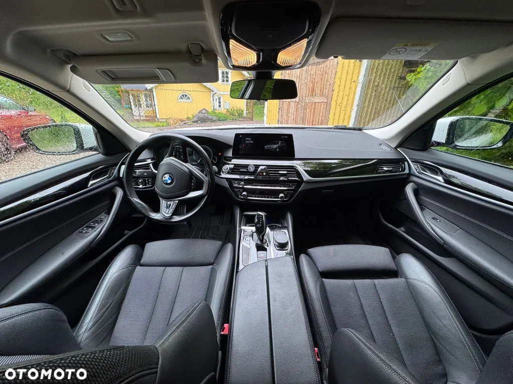 BMW Seria 5 520d xDrive Sport Line sport - 5
