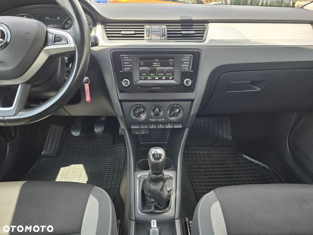 Skoda RAPID 1.2 TSI Ambition - 21
