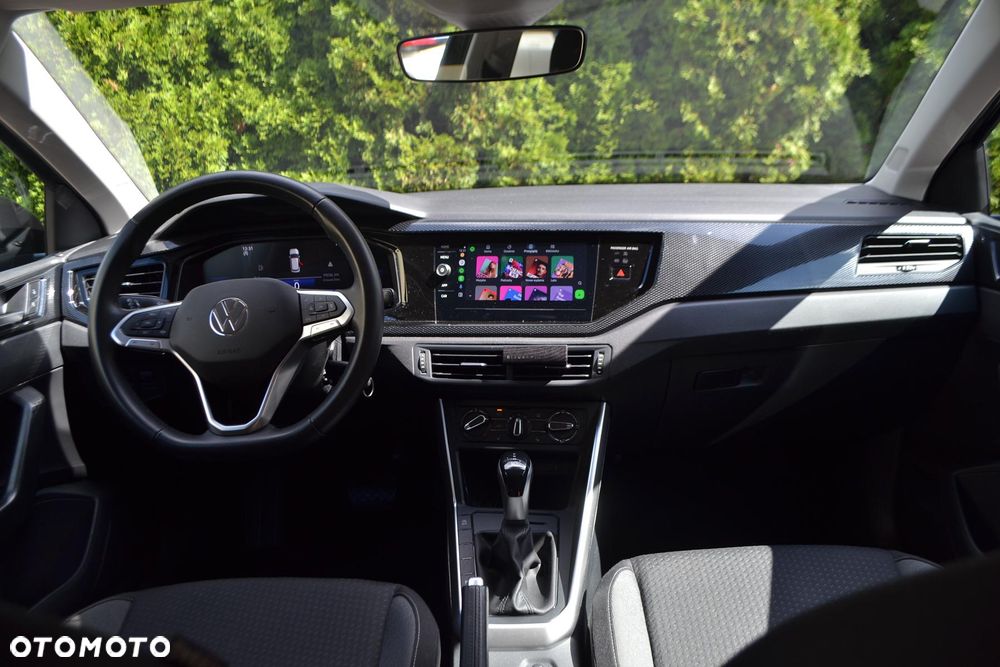 Volkswagen Polo 1.0 TSI OPF DSG Life - 24