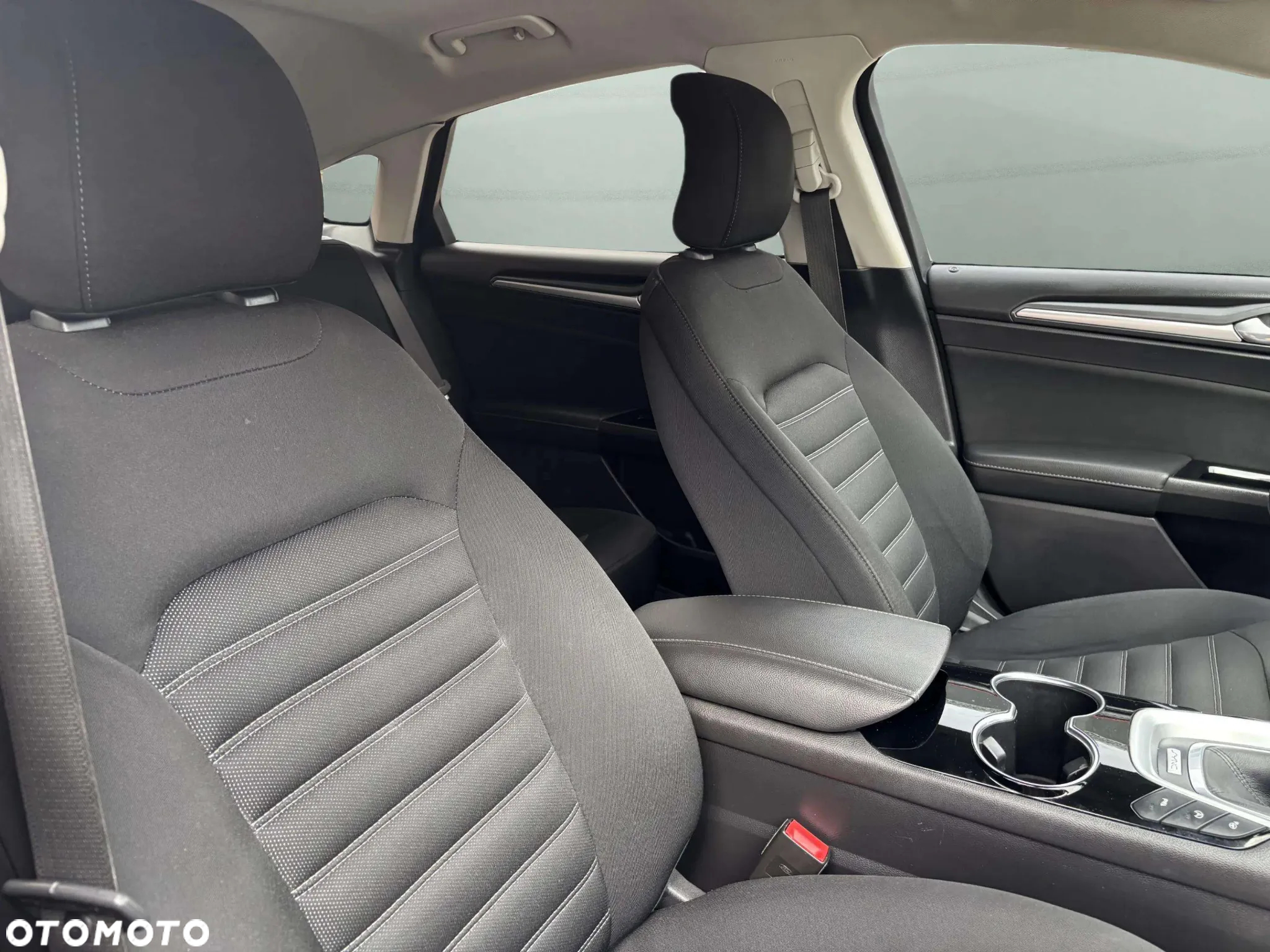 Ford Mondeo 2.0 TDCi Titanium - 17