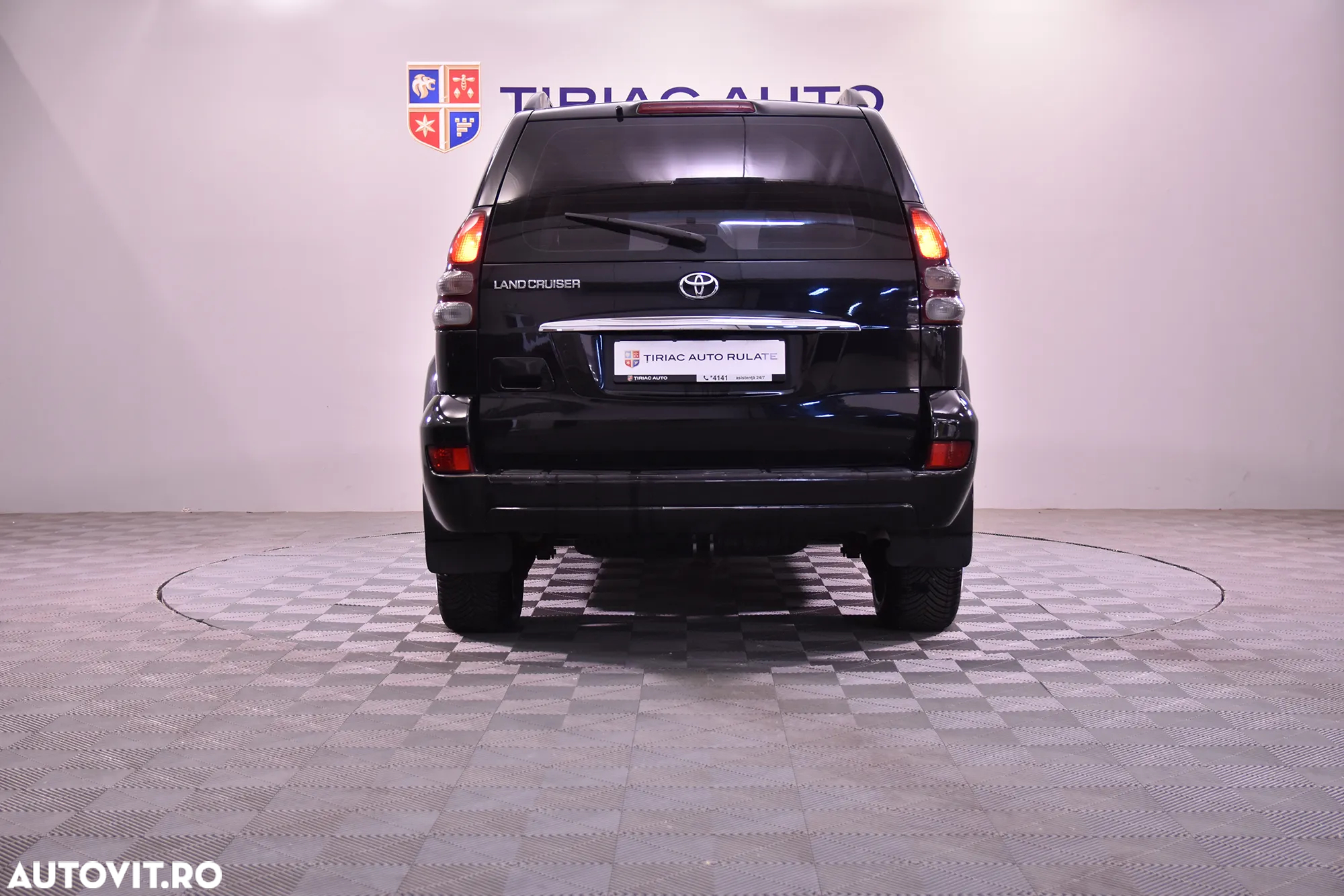 Toyota Land Cruiser 3.0 TD-4D Aut VX - 4