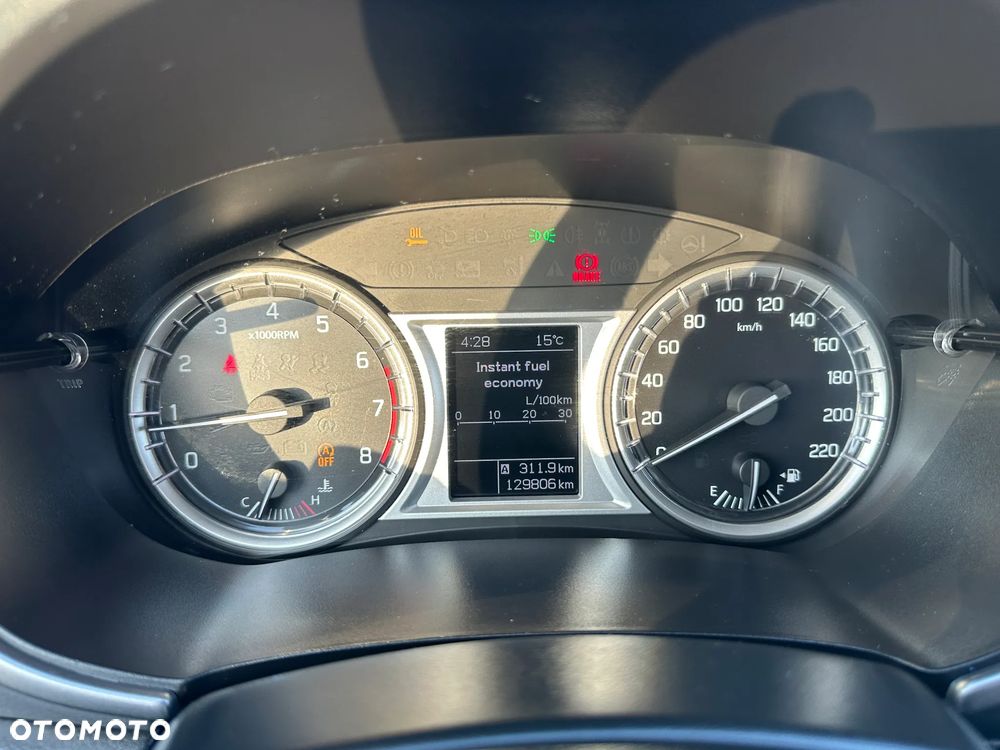 Suzuki Vitara 1.6 Comfort 2WD - 24