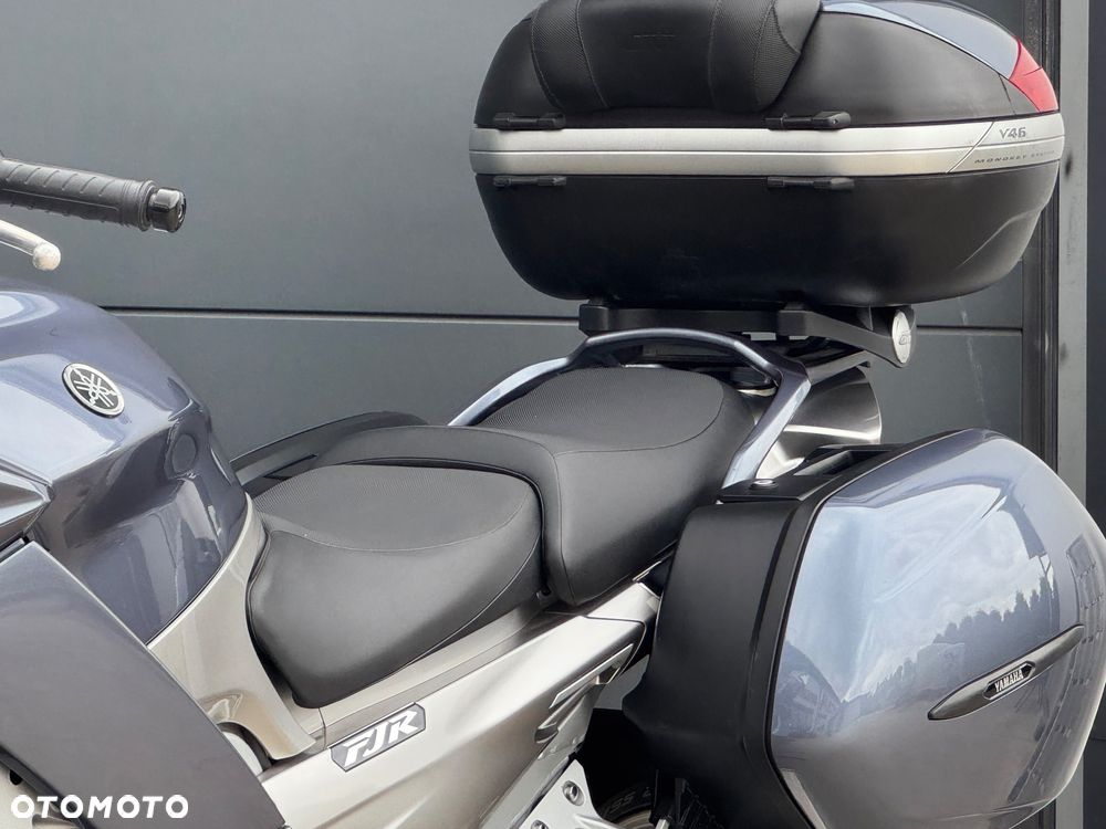 Yamaha FJR - 25