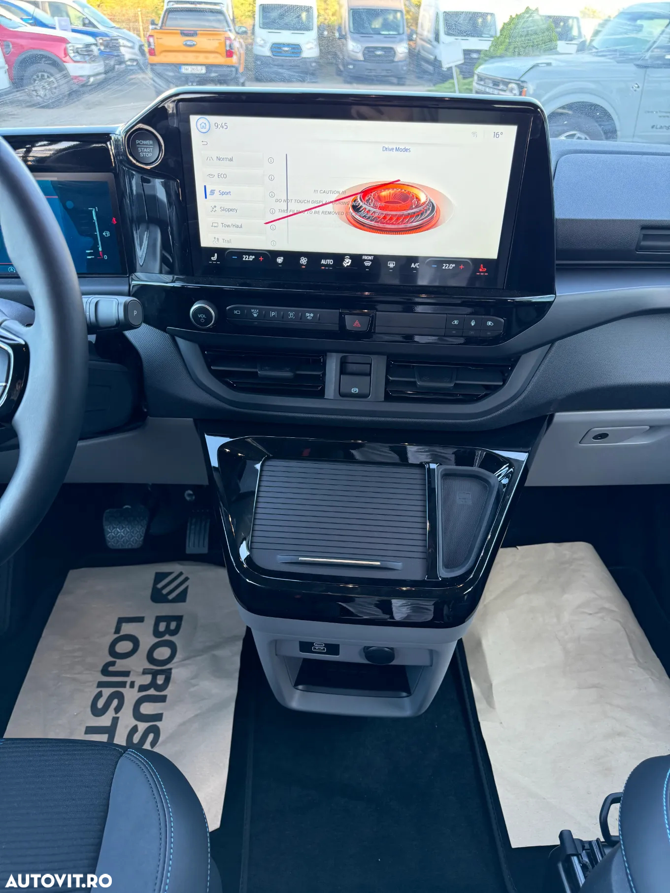 Ford Tourneo Custom - 15